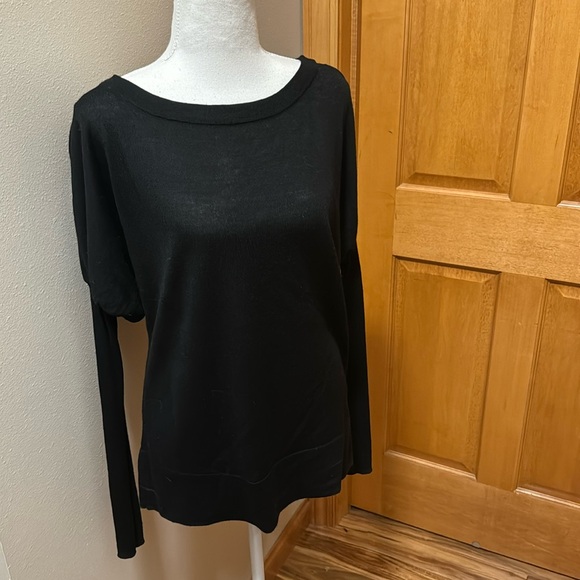 The Limited Black Dohlman Sweater - Picture 1 of 5